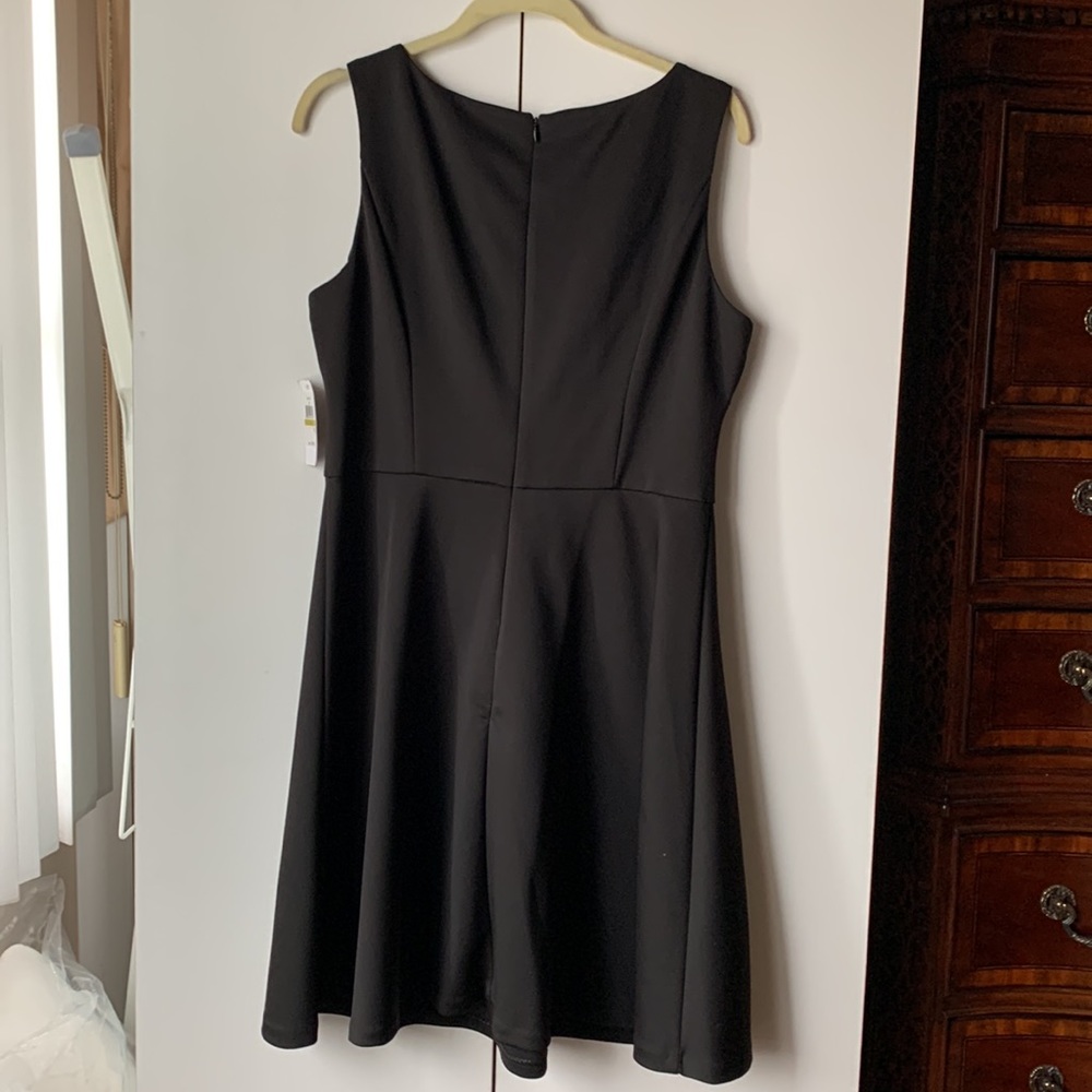 Jessica Simpson Black Sleeveless Midi Dress with Gold Button Detail - Picture 2 of 3
